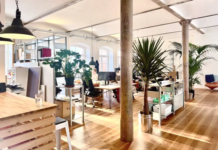 Bright Industrial Loft with Vaulted Ceilings in Kreuzberg near Viktoriapark