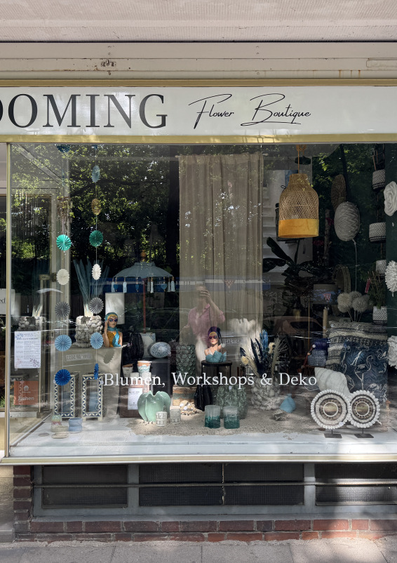 Kreative Ladenfläche mit 2 Arbeitsplätzen zu vermieten – ideal für Florist:innen, Pop-ups und co