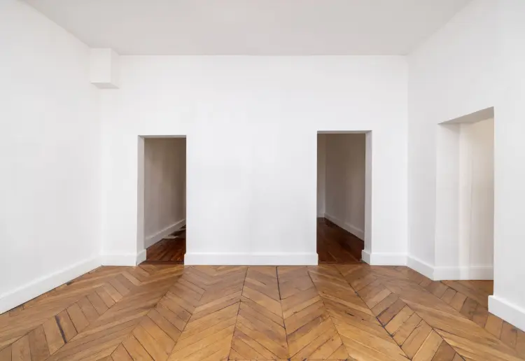 Galerie auf zwei Etagen mit privater Terrasse im Marais