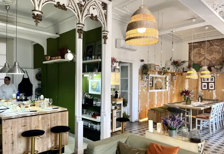 Espacio gastronómico en el centro de Barcelona