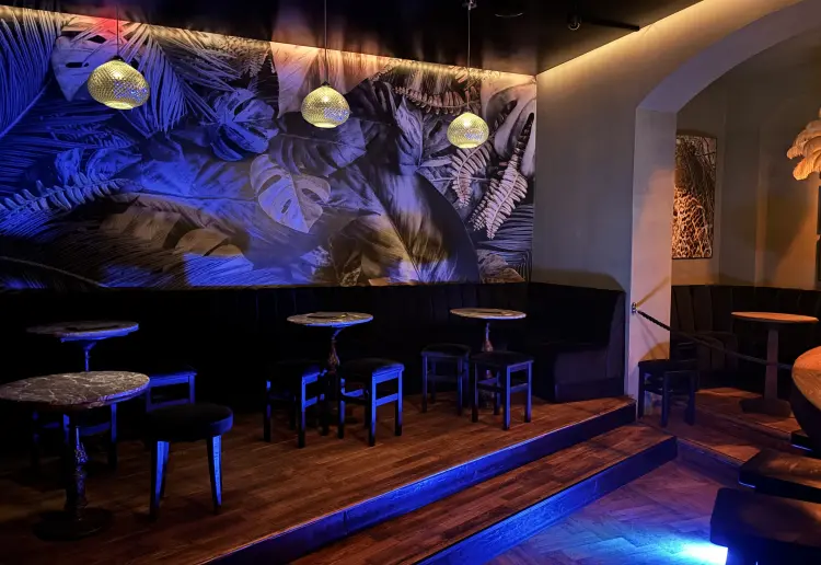 Nachtleben Bar