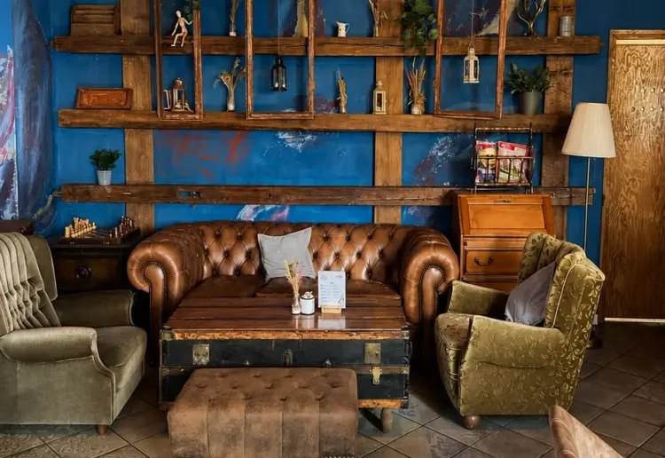 Cozy Café with a Rustic Ambience in the Heart of Berlin Mitte – Spacious and Perfect for Events