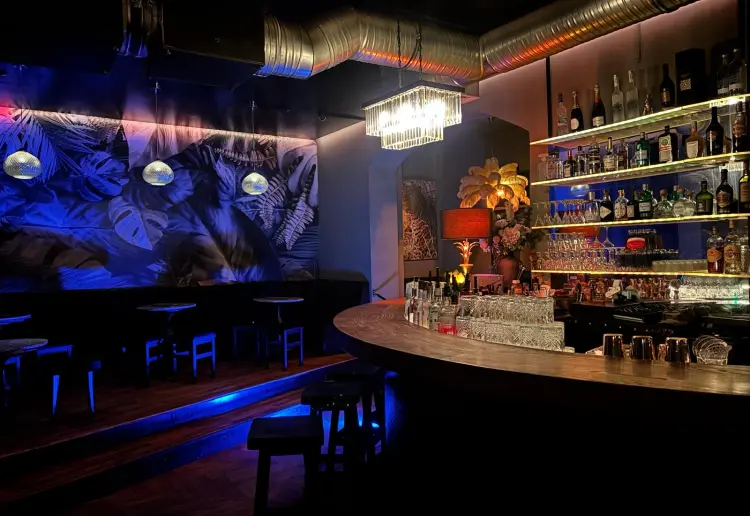 Nachtleben Bar