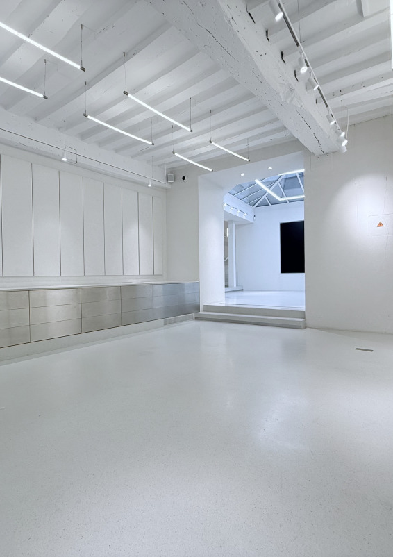 Premium Pop-Up Store & Showroom in Central Paris – Bright, Flexible & Design
