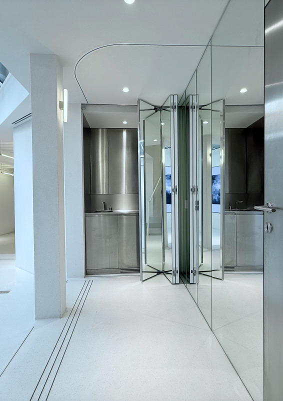 Premium Pop-Up Store & Showroom in Central Paris – Bright, Flexible & Design
