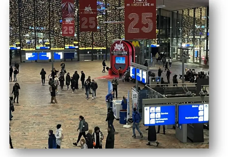 Fläche für Markenaktivierungen am Bahnhof Rotterdam Centraal
