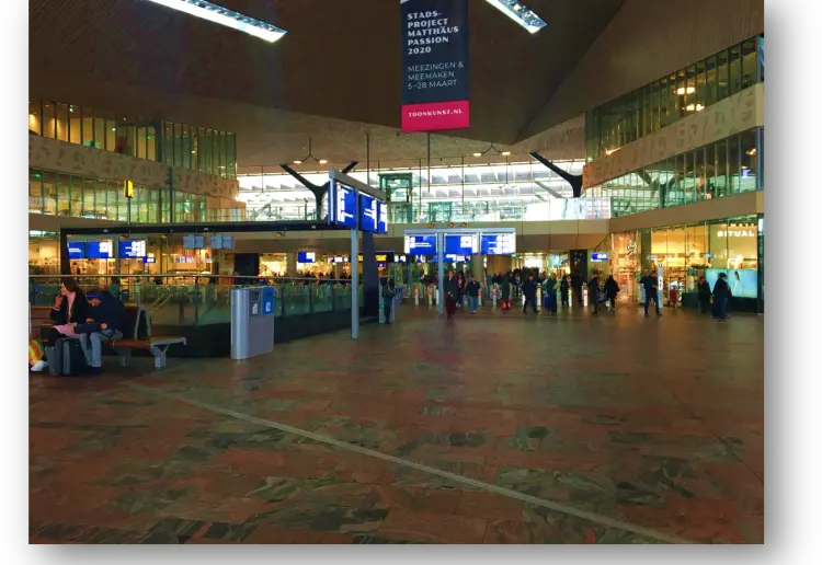 Fläche für Markenaktivierungen am Bahnhof Rotterdam Centraal