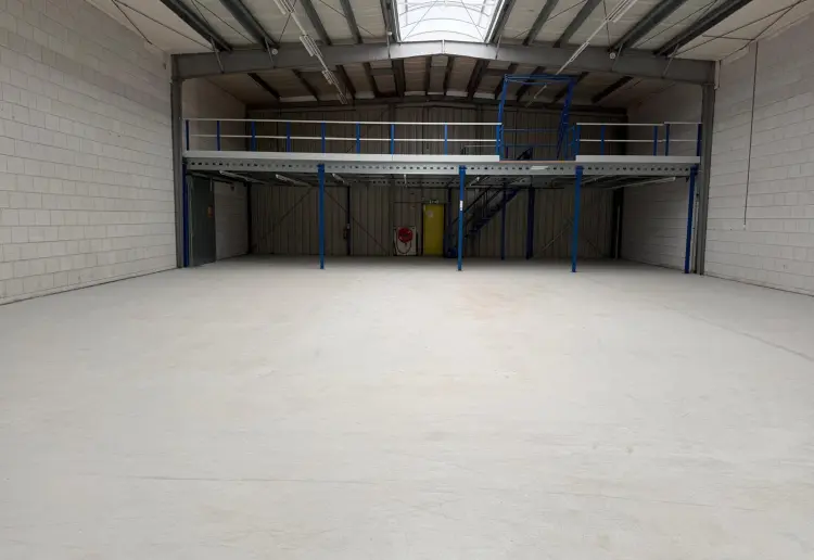 Industrial hall