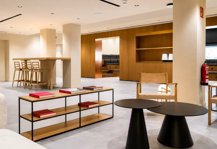 Networking- und Catering-Lounge im Geschäftsviertel von Barcelona