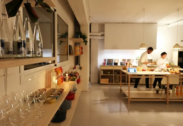 Local de 300m2 con cocina preciosa en Poblenou