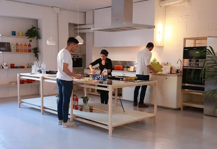 Local de 300m2 con cocina preciosa en Poblenou
