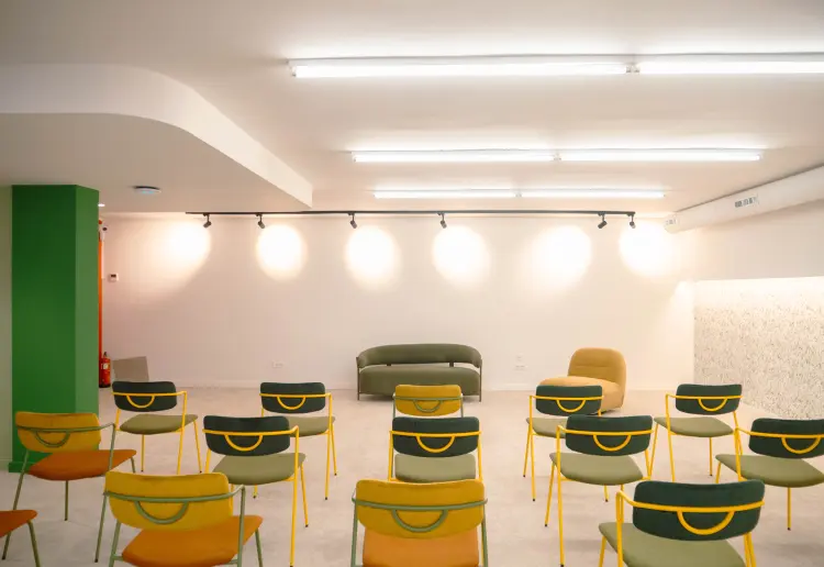 Multi-purpose hall for events and meeting rooms
