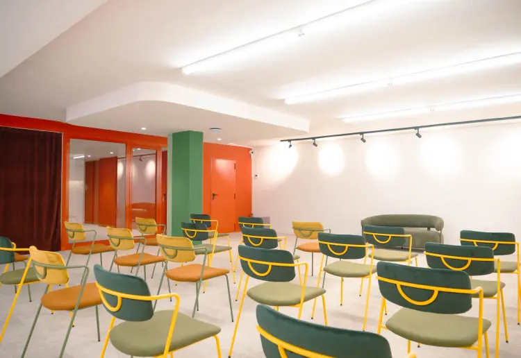 Multi-purpose hall for events and meeting rooms