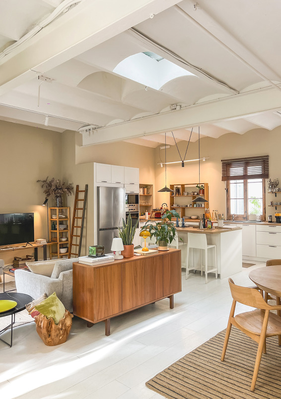 The Garden Kitchen — A Bright Space for Productions & Events