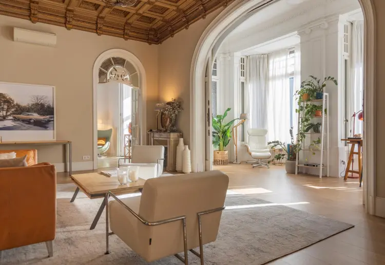 The Grand — Eleganter Raum für Produktionen und Events