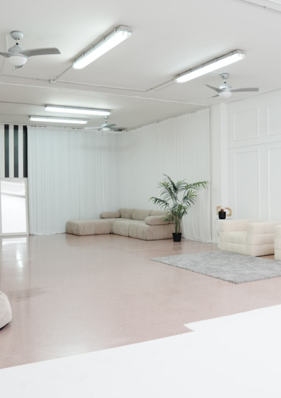 Premium 2-in-1 Creative Studio For Event & Meetings
