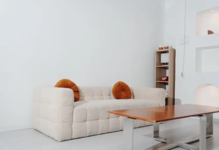 Premium 2-in-1 Creative Studio For Event & Meetings