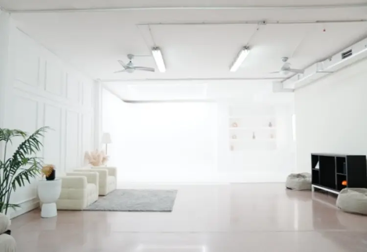 Premium 2-in-1 Creative Studio For Event & Meetings