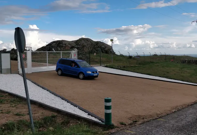 ESPACIO INCREIBLE PARA EVENTOS EN EL EXTERIOR Madrid y su sierra a tus pies.