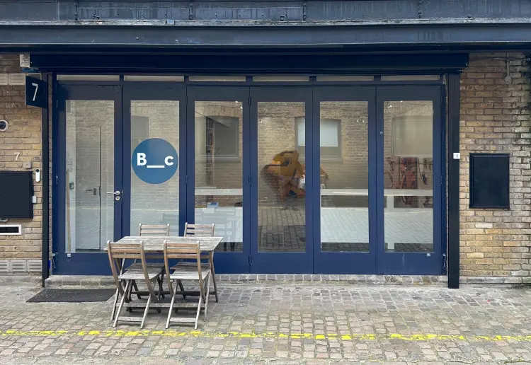 Charming Art Gallery in Cobbled Mews