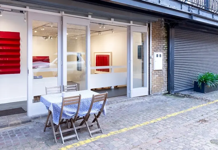 Charming Art Gallery in Cobbled Mews