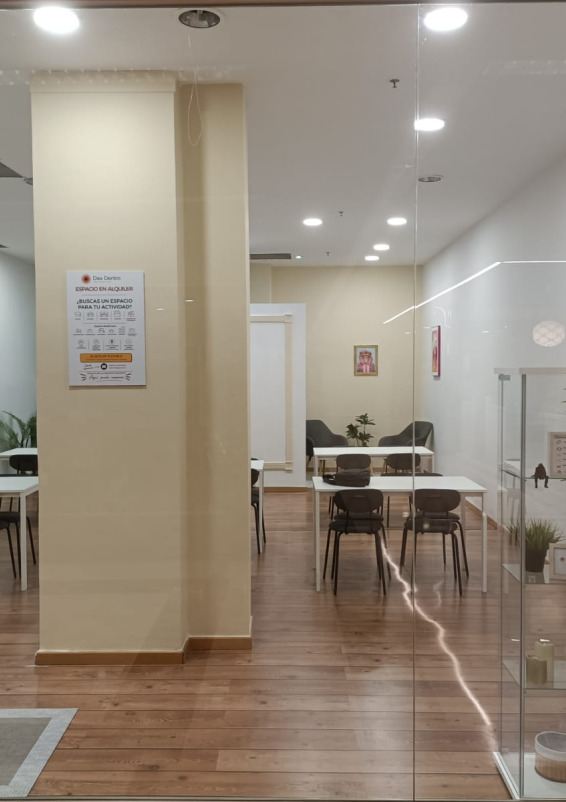 Local en Centro Comercial Camelias para alquiler por jornadas
