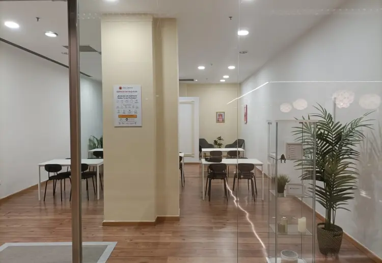 Local en Centro Comercial Camelias para alquiler por jornadas