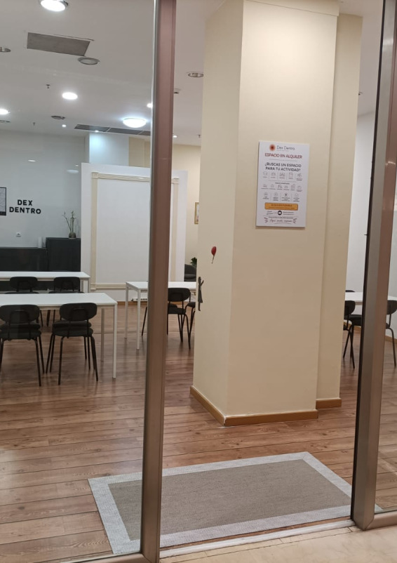 Local en Centro Comercial Camelias para alquiler por jornadas