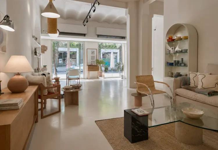 Barrierefreie und offene Location für Pop-up-Stores im Eixample