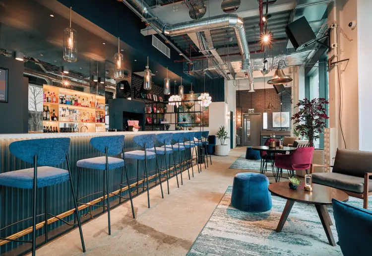 Sleek Bar in Canary Wharf