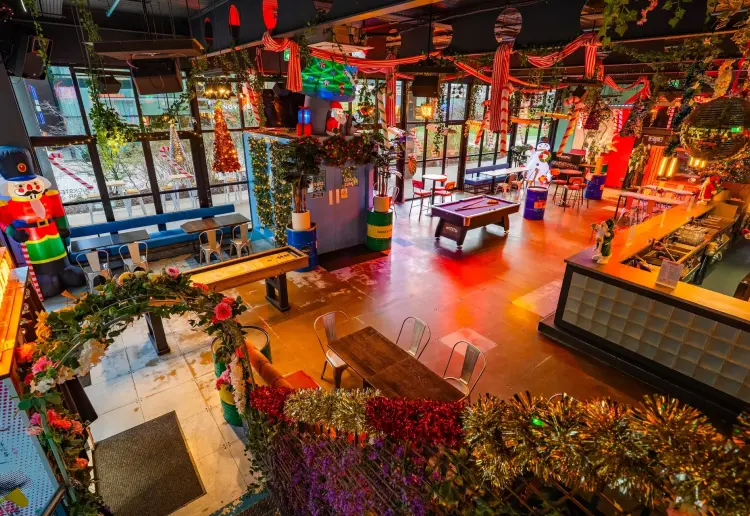 1985 Lower Manhatten inspired bar and grill
