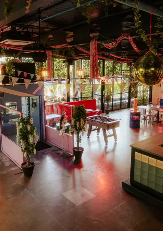 1985 Lower Manhatten inspired bar and grill