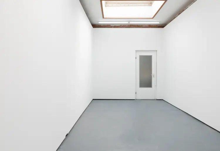 Large three room gallery space