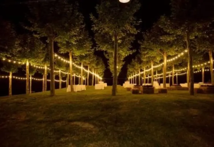 Masia enmig de muntanyes, silenci i vistes panoràmiques