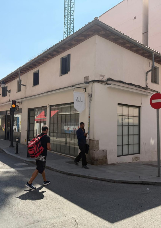 Design-Led Pop-Up Space in Central Madrid