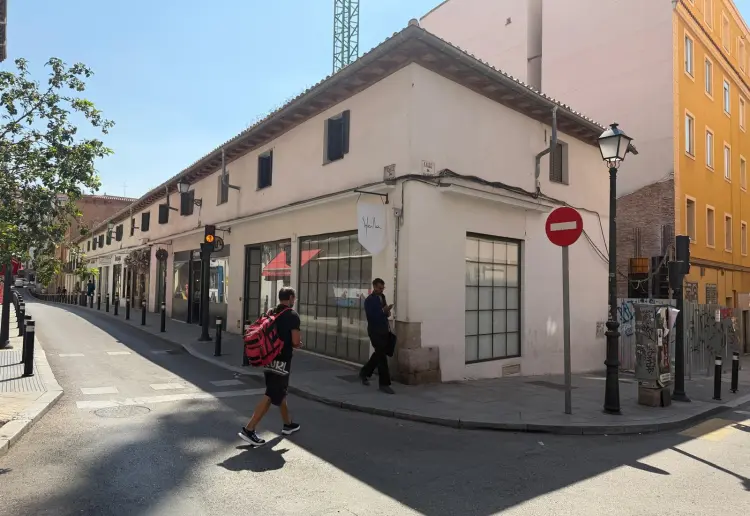 Design-Led Pop-Up Space in Central Madrid