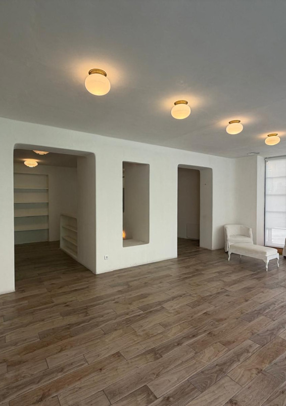 Design-Led Pop-Up Space in Central Madrid